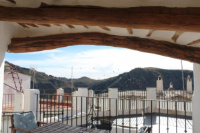 Casa Ana, Busquistar